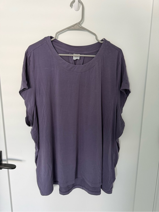 Athleta Tops - Athleta With Ease Tee